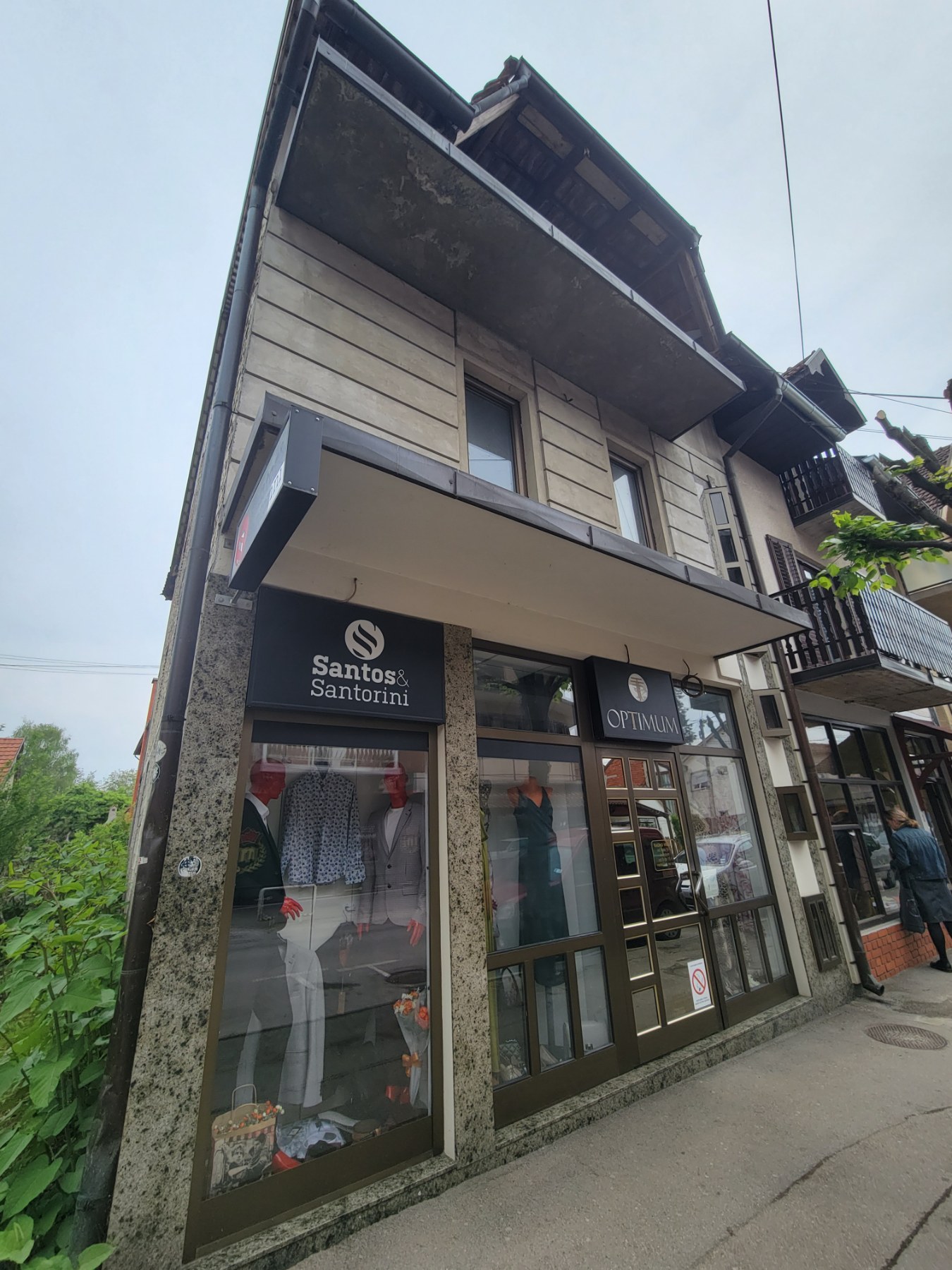 Prodajem kucu sa lokalom u centru Pozege 5