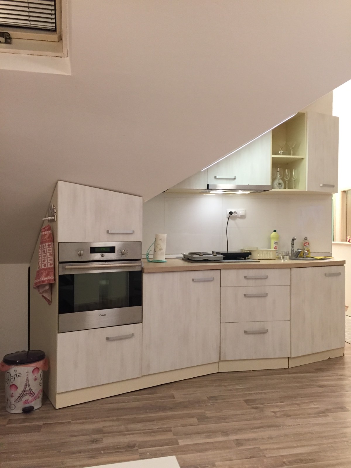 IZDAJEM STAN U STROGOM CENTRU NIŠA 19