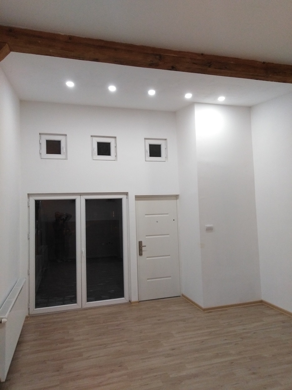 Poslovni prostor basta parking mesto 2