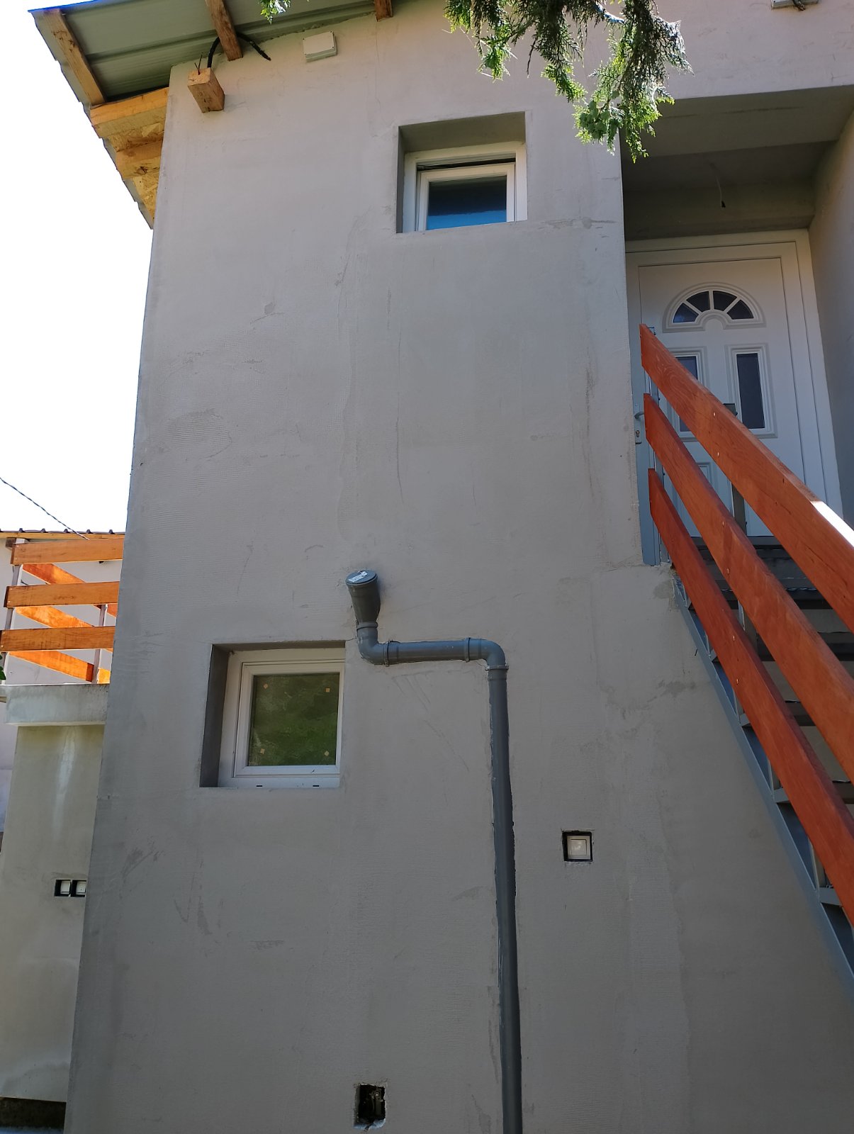 Izdajem dvosoban stan  centar Zrenjanina 1