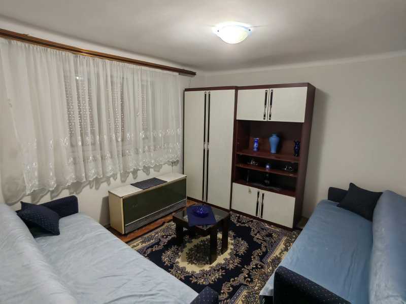 Izdavanje stana kod klinike SPEBO 1