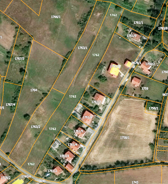 Plac  50 ari  Vozdova   Ripanj centar   Ercani 12