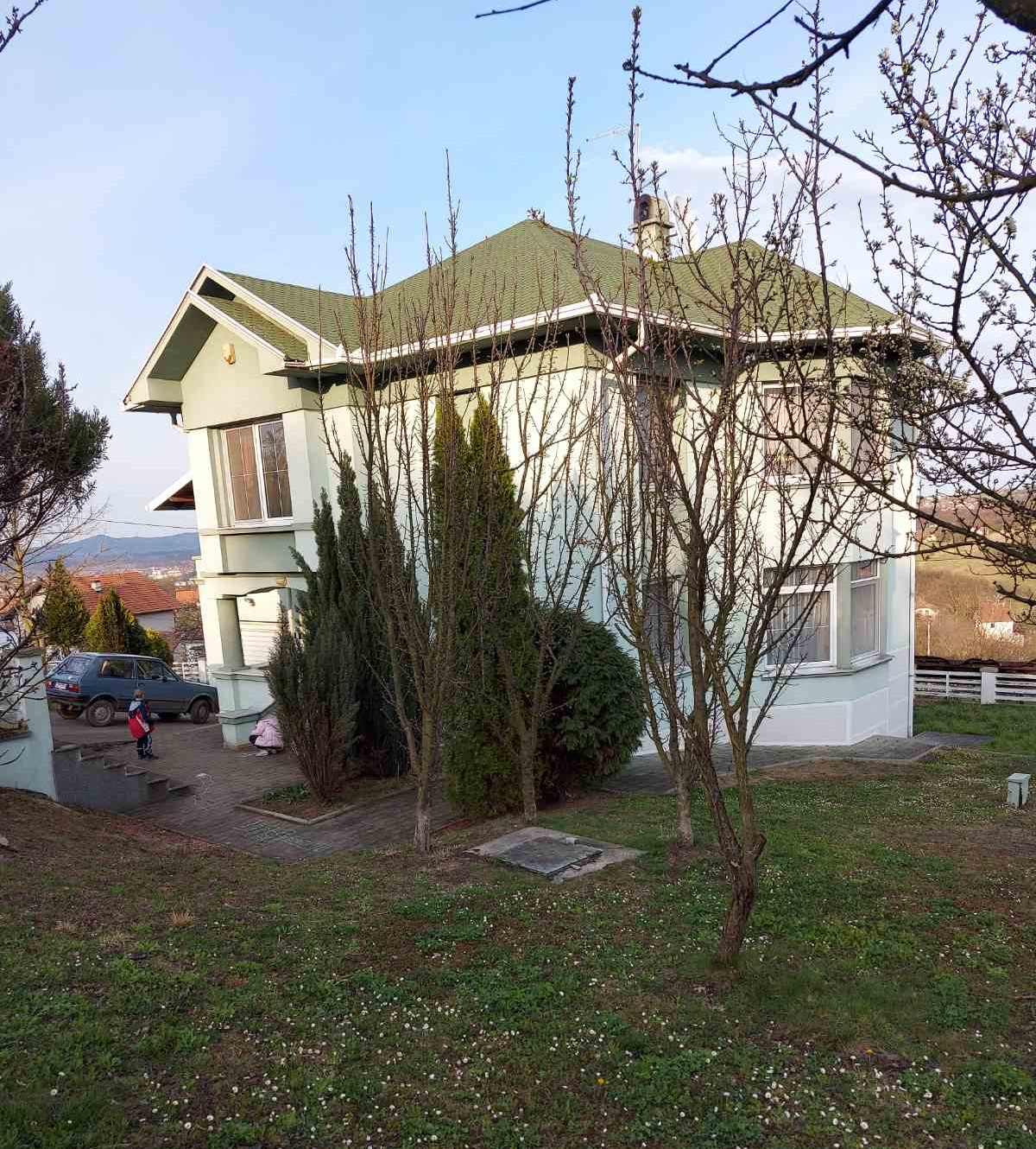 Na prodaju kuca u Loznici 1