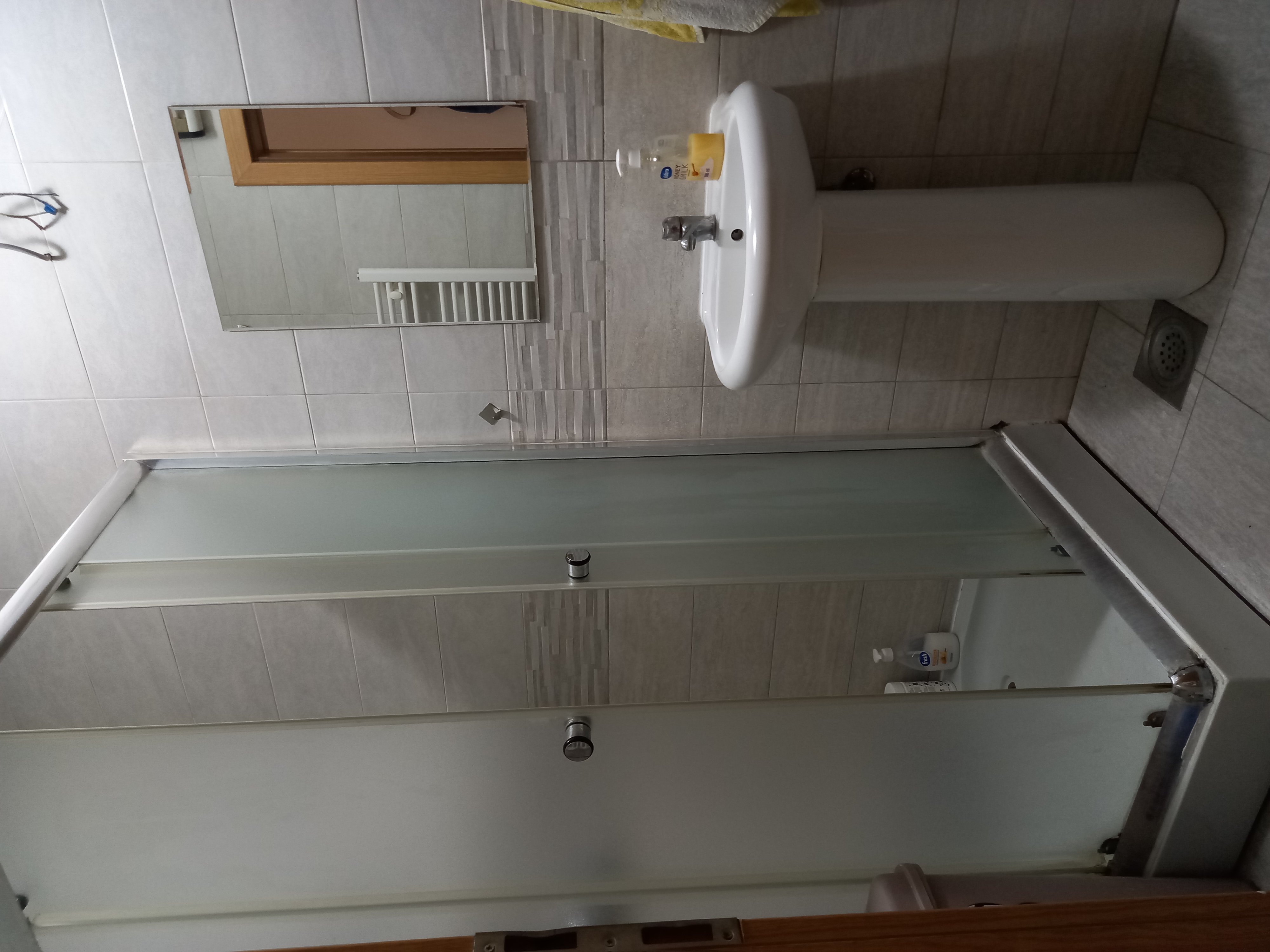 Prodajem odličan stan u Kaludjerici 3