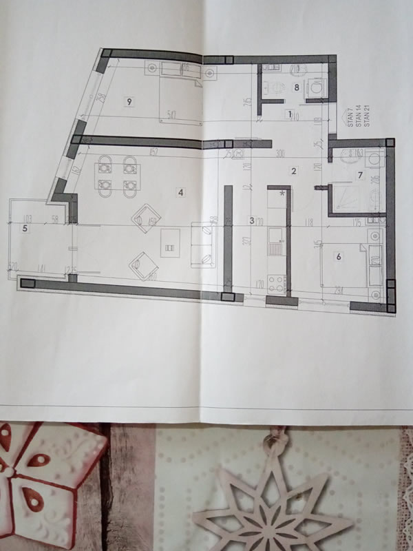 Na prodaju stan u Lazarevcu 5