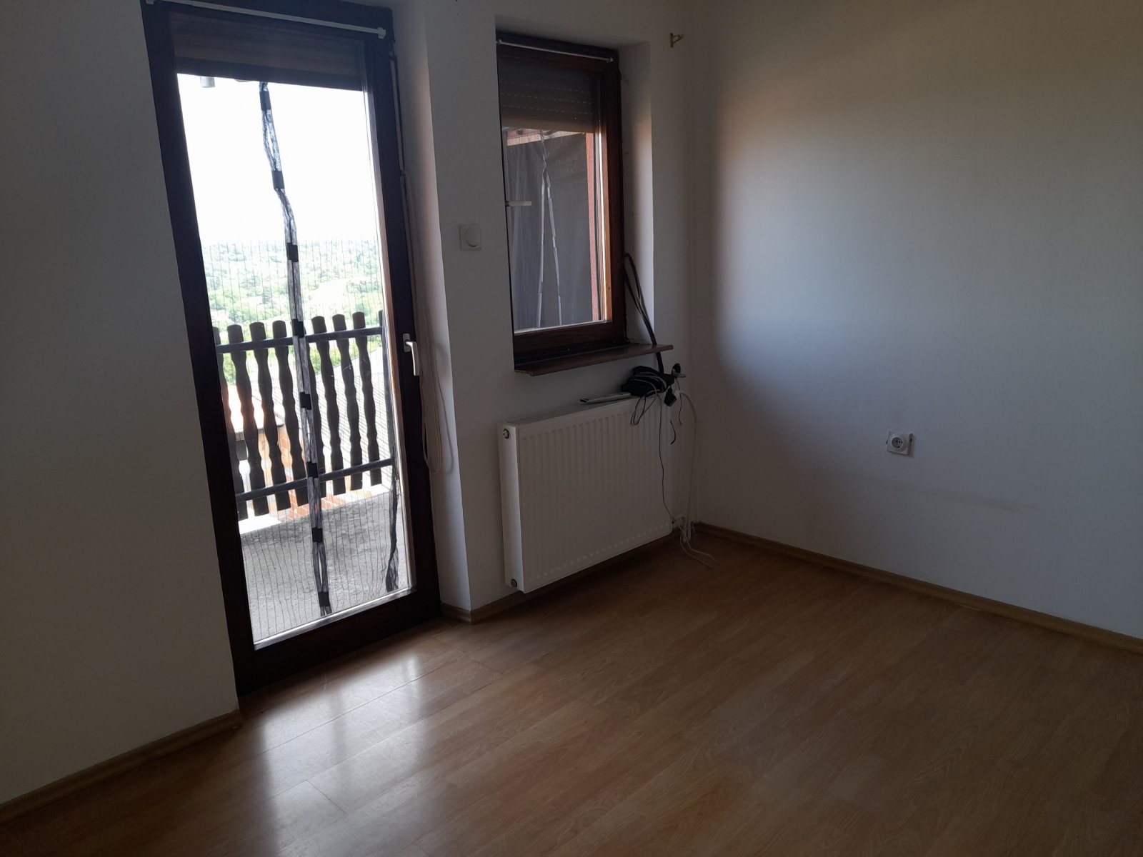 Dvosoban stan  Tatarsko brdo   Sremska Kamenica 1