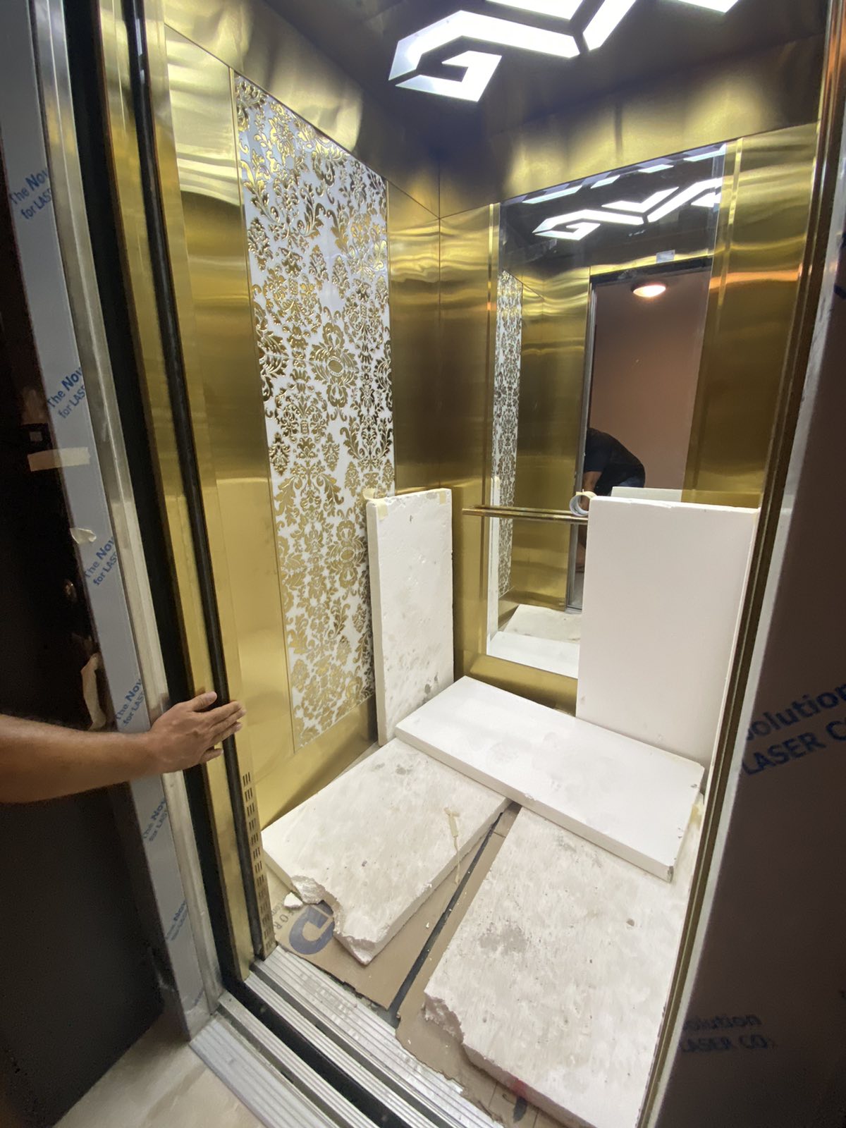 Novogradnja  uknjizen  Lux  101m2  moguce garaz mesto 9