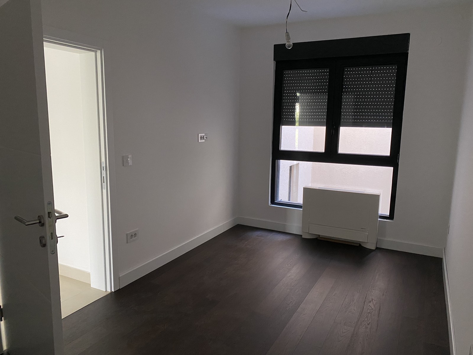 Novogradnja  uknjizen  Lux  101m2  moguce garaz mesto 11