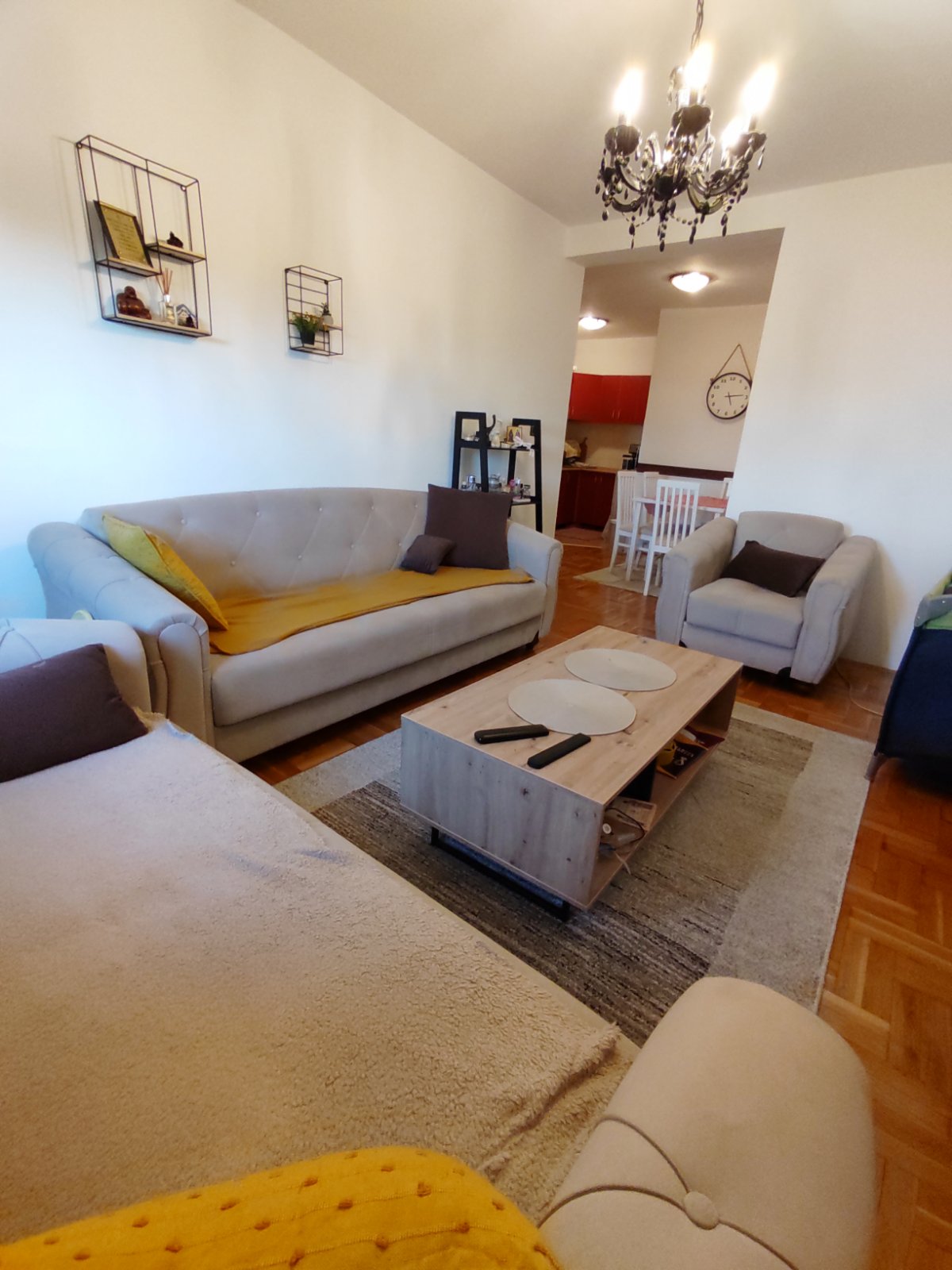 Podbara dvoiposoban stan 4