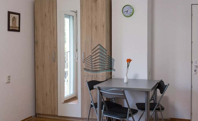 10117 JEDNOIPOSOBAN 40m²   82 400  ROTKVARIJA 2