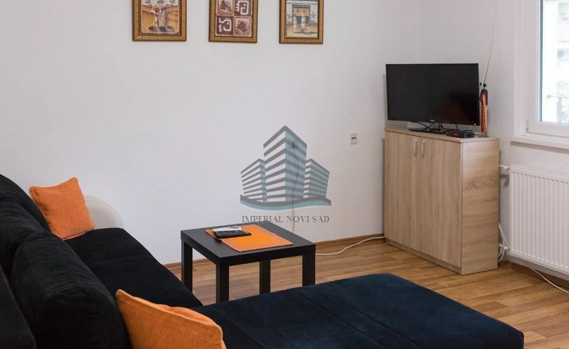 10117 JEDNOIPOSOBAN 40m²   82 400  ROTKVARIJA 3