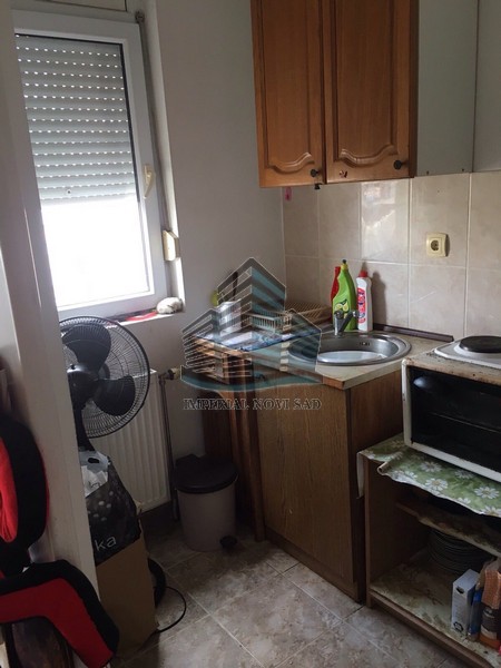 10221 GARSONJERA 26m²   62 800  BULEVAR EVROPE 3