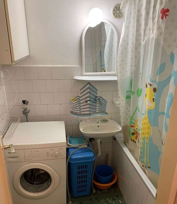 10560 JEDNOIPOSOBAN 49m²   95 275  BULEVAR OSLOBOĐENJA 7