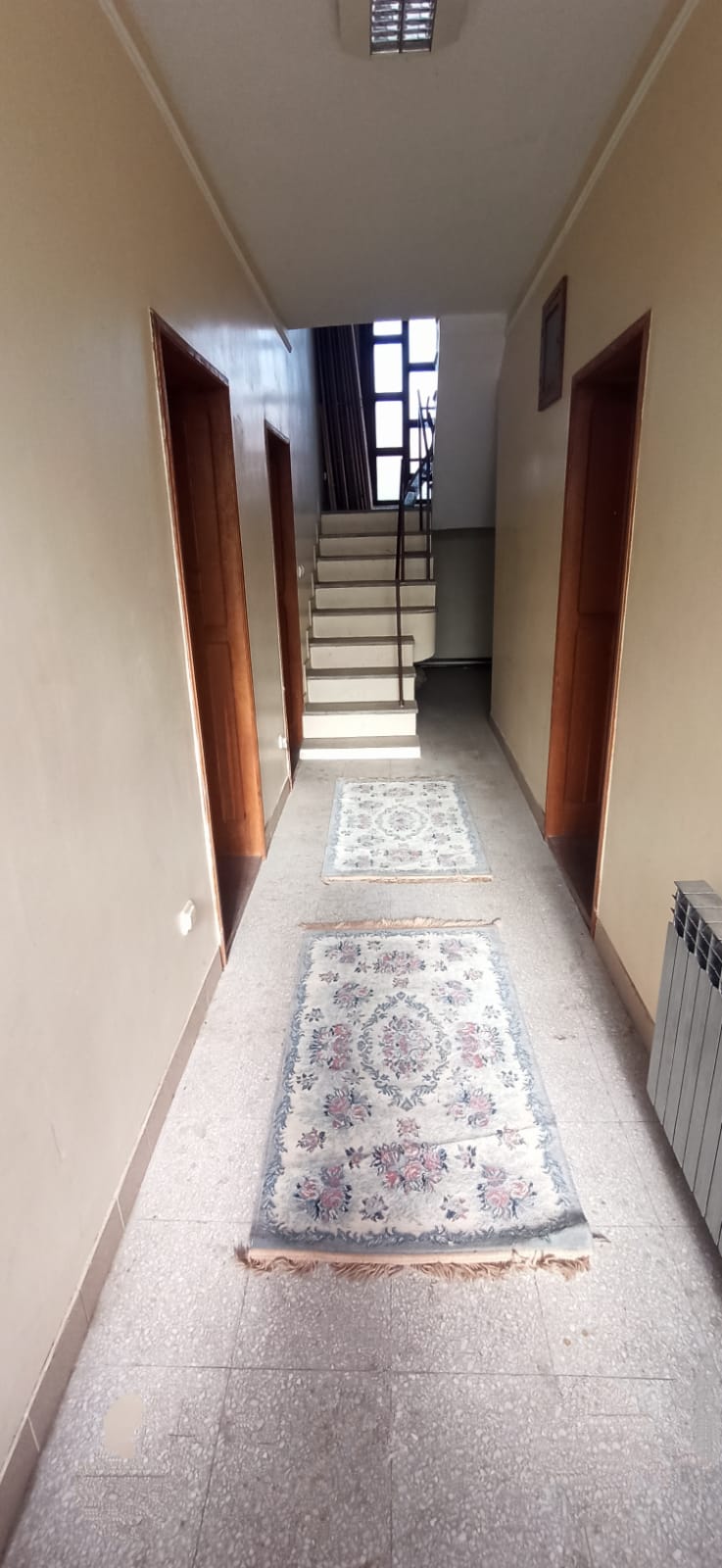 Spratna kuca sa poslovnim prostorom 2