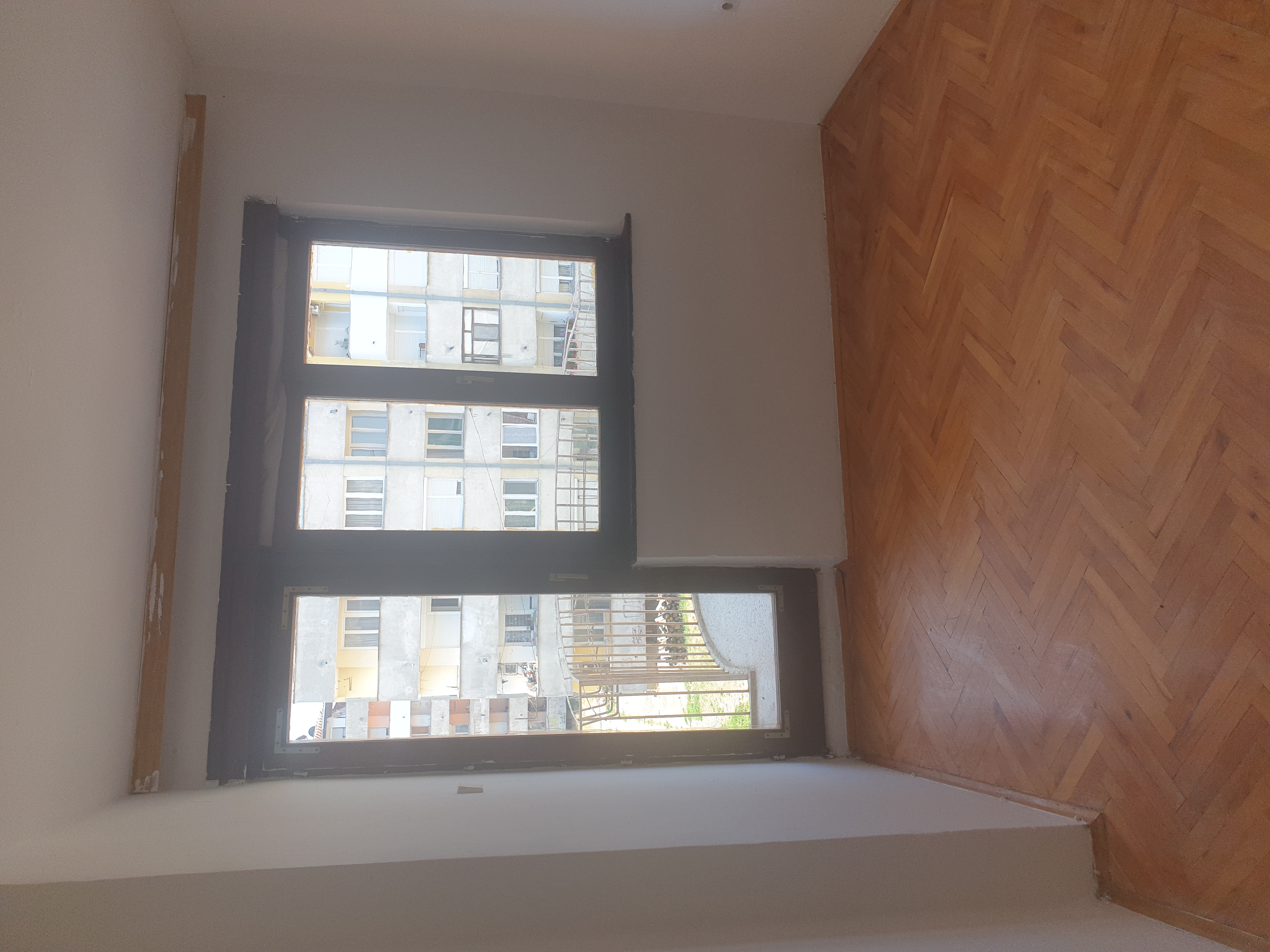 Izdaje se nenamesten stan u Prokuplju 1