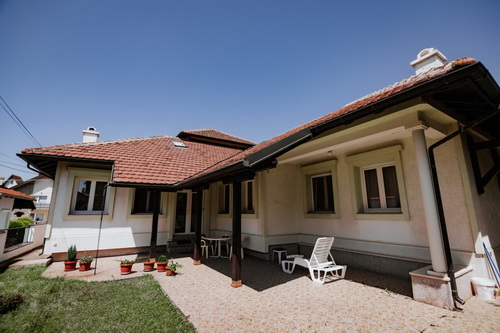 Aranđelovac  kuća 240 m2 na 6 ari placa 2