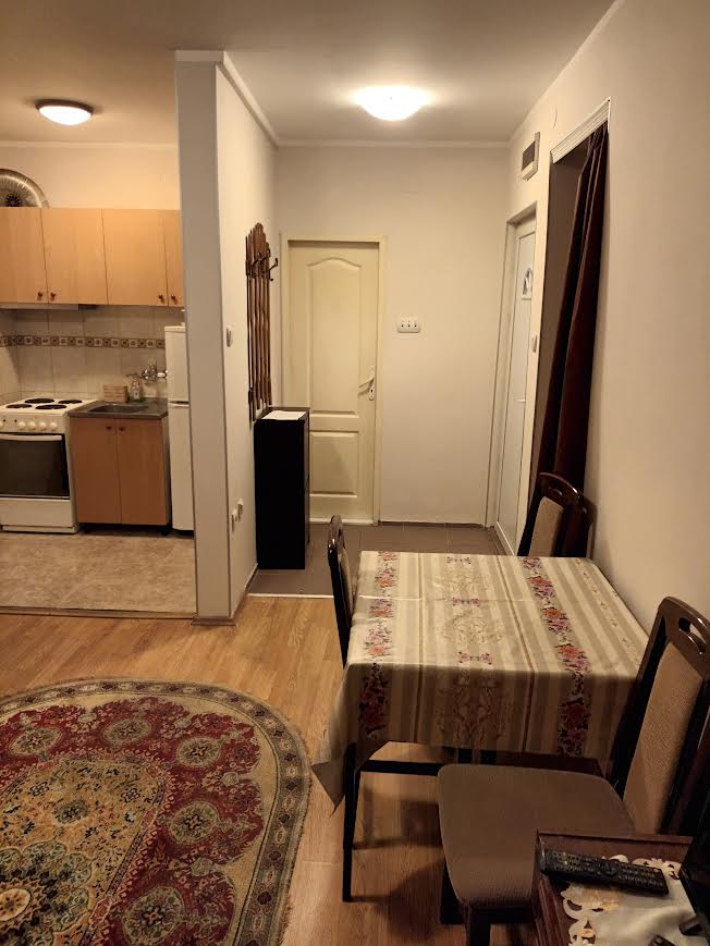 Stan ispod Crvenog Krsta 2