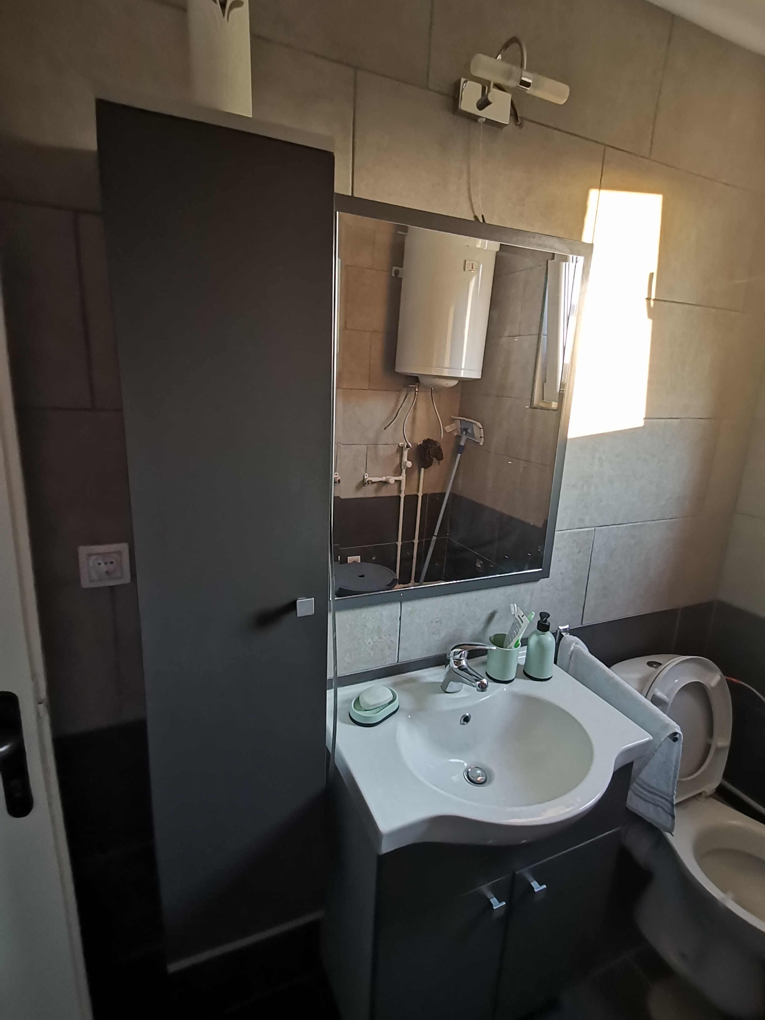 Porodična kuća sa prelepim pogledom na grad 3