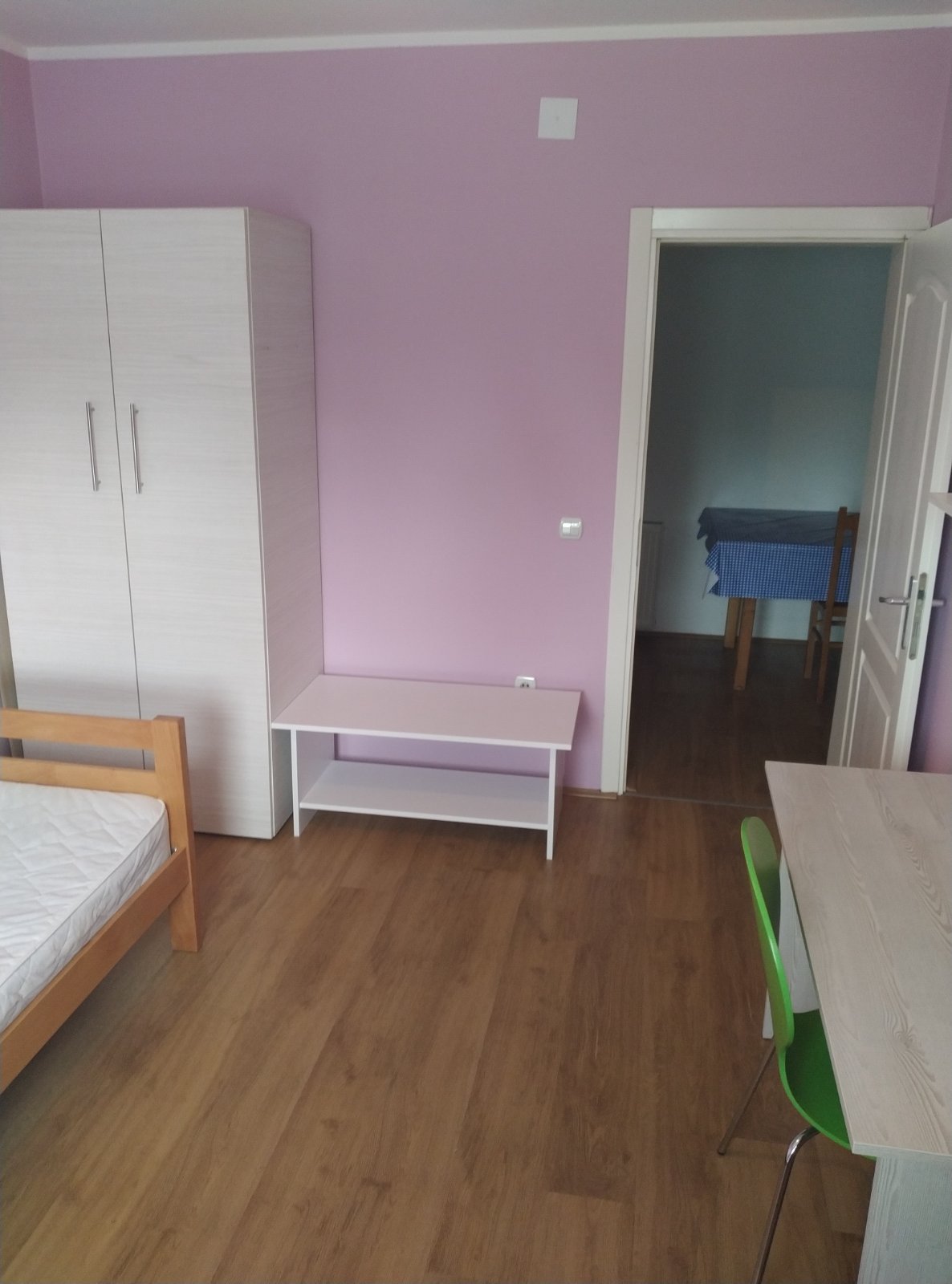 IZDAJEM SOBE ZA STUDENTE 5