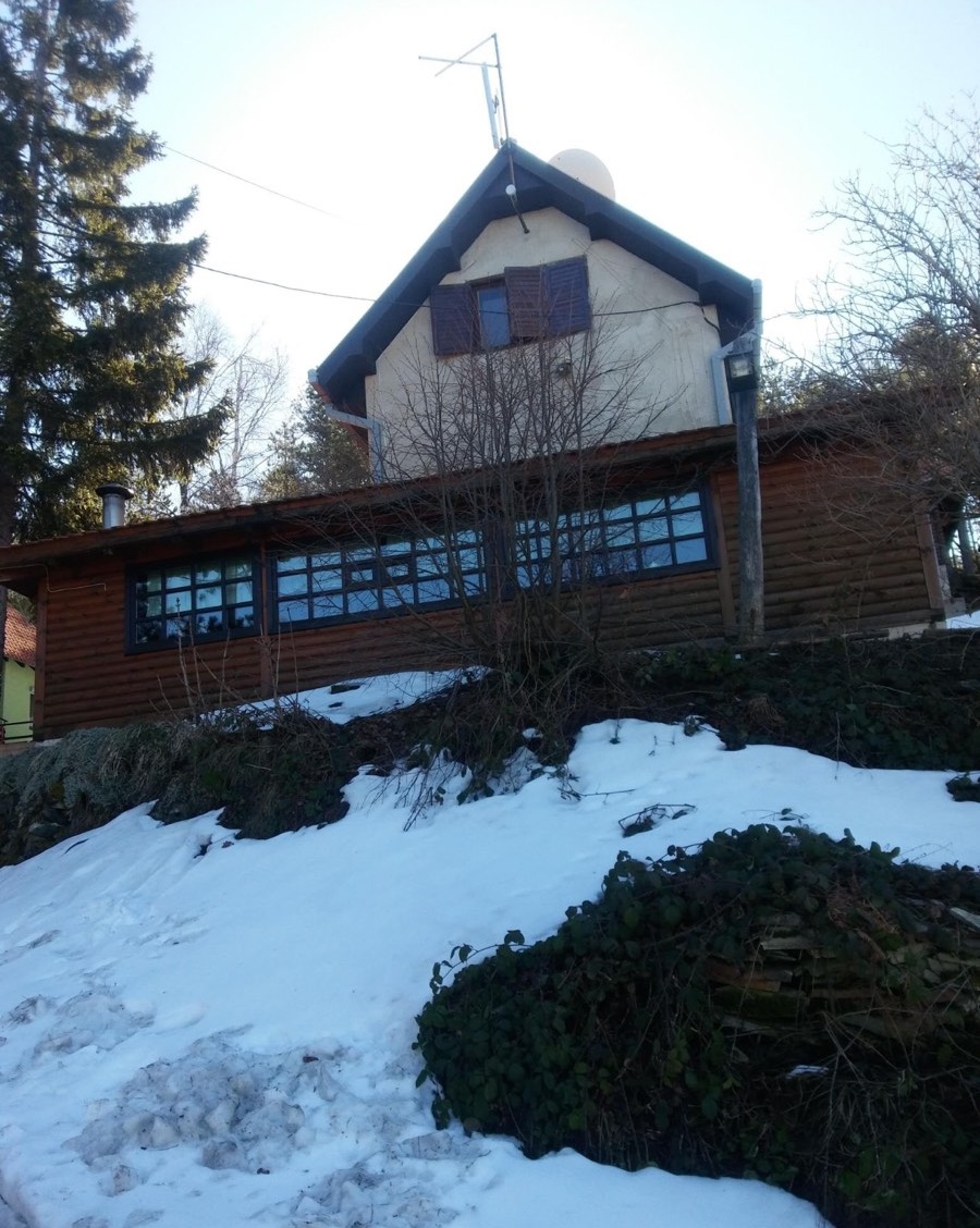 Prodaja kuce na Divcibarama 4