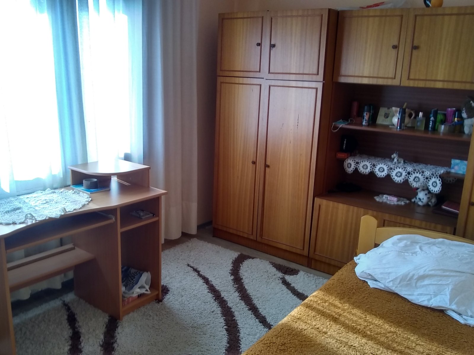 Prodajem kucu u Ljuboviji 8