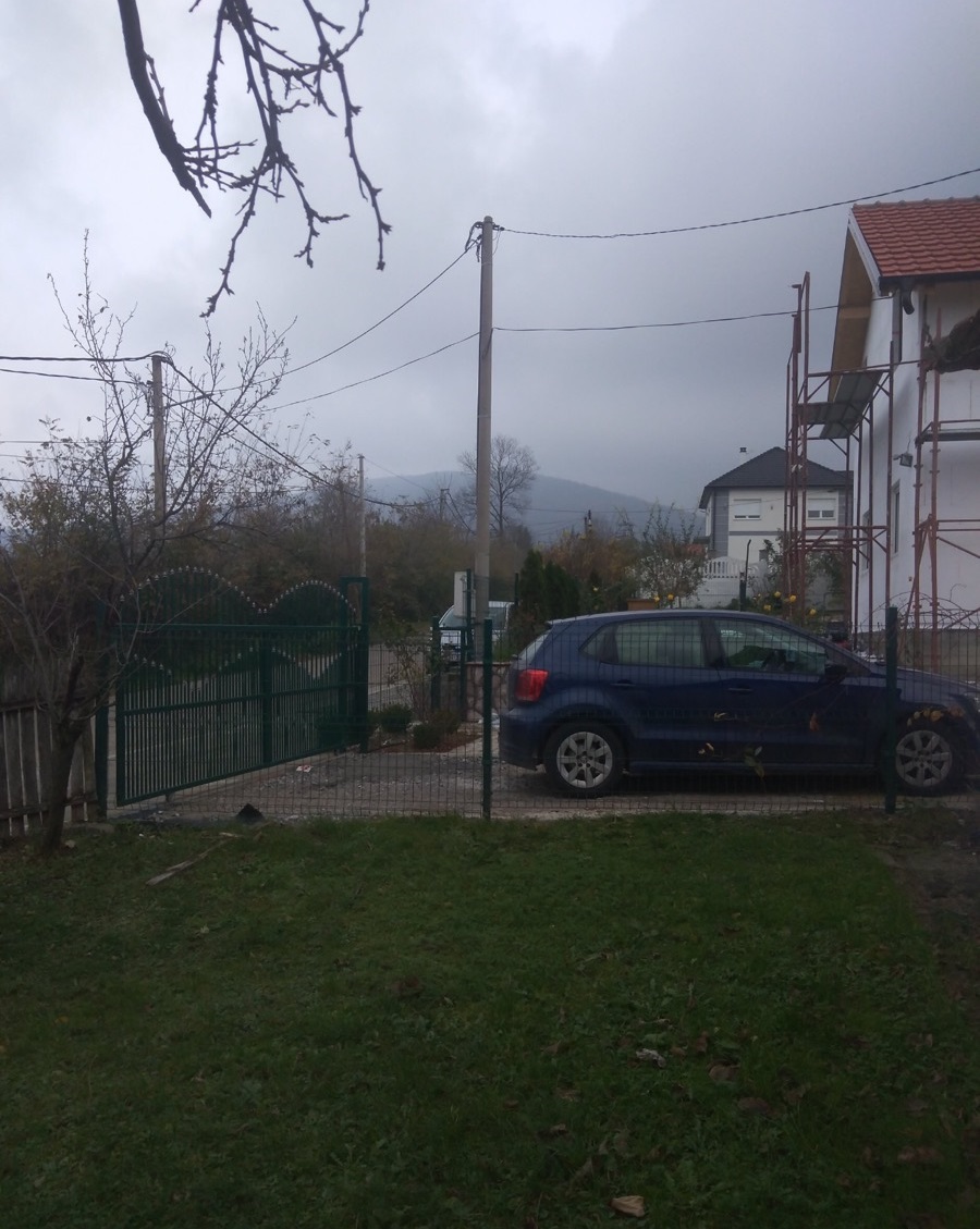 Prodajem kucu na 14 ari placa podnozje Kosmaja 2