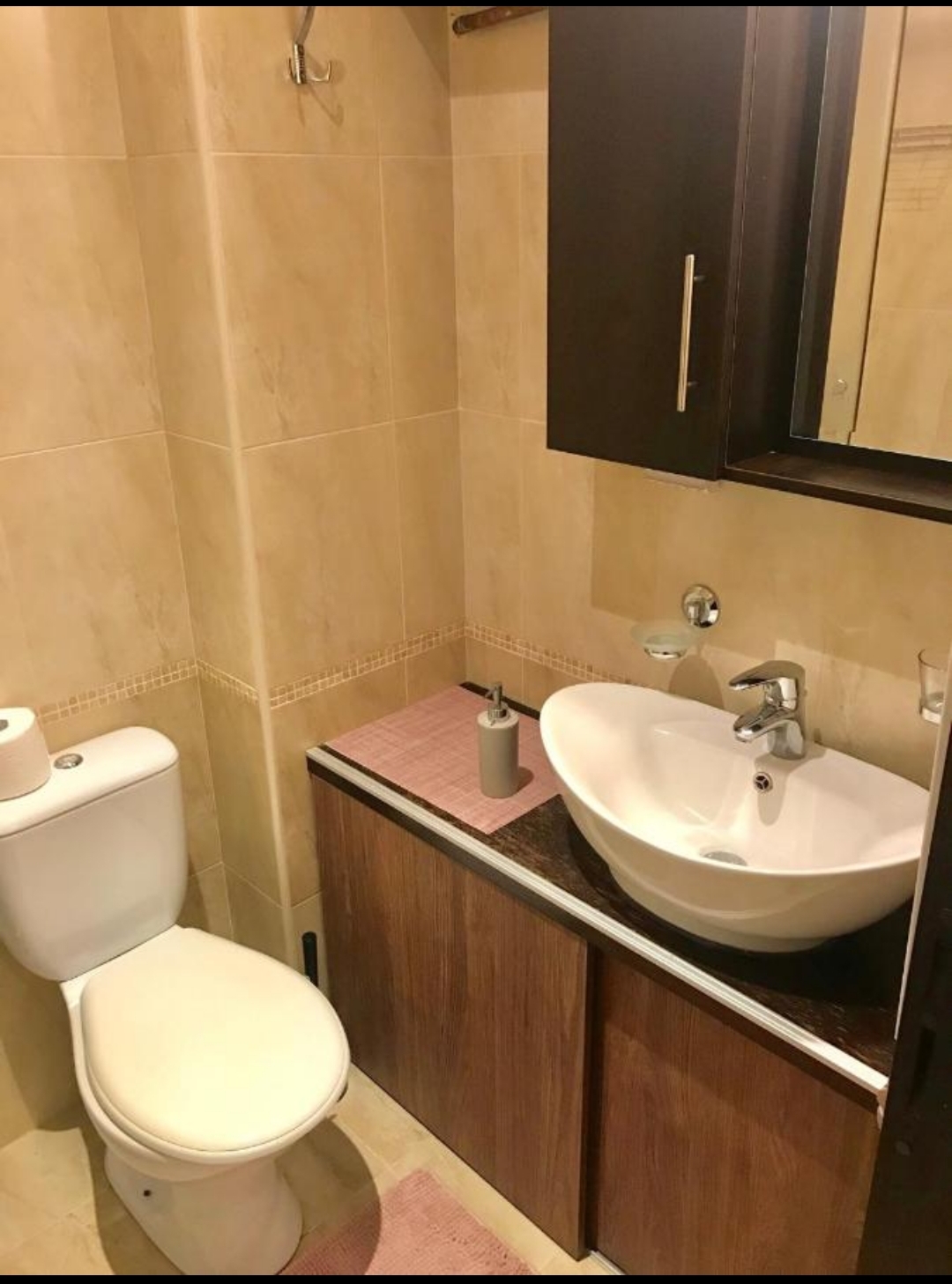 IZDAJEM STAN CENTAR 6