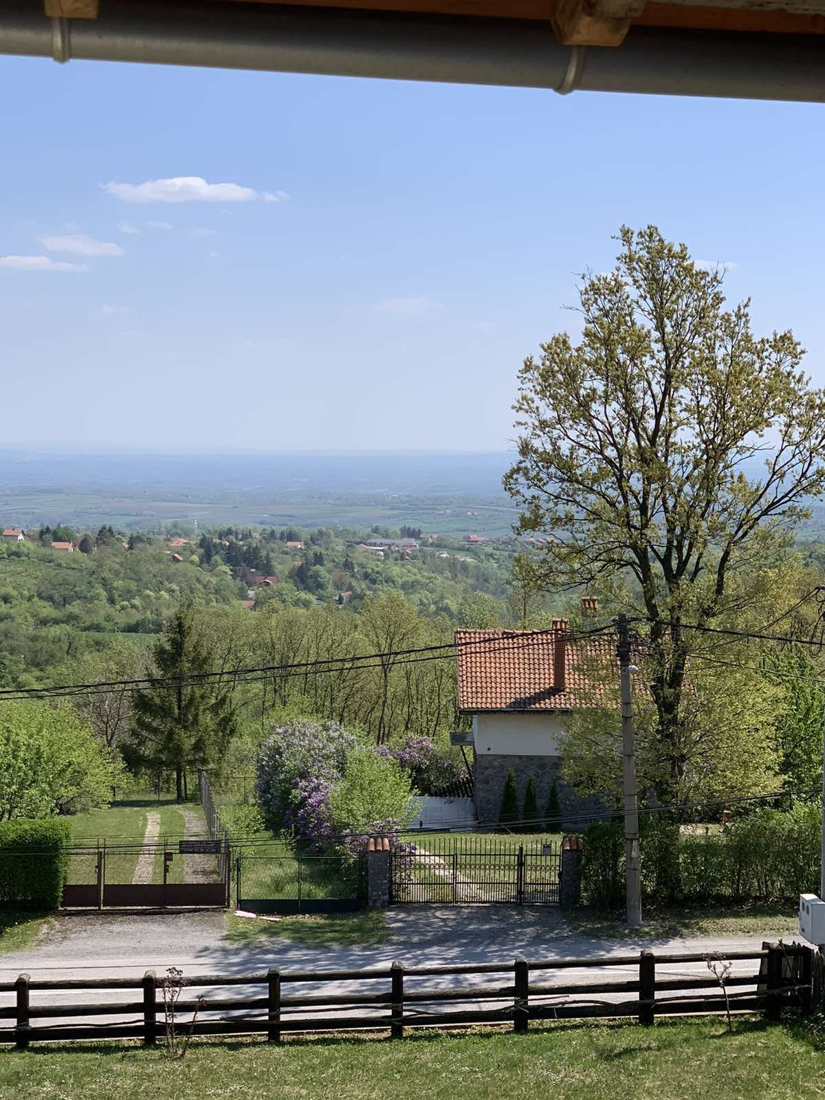 Prodajem objekat na Kosmaju 2