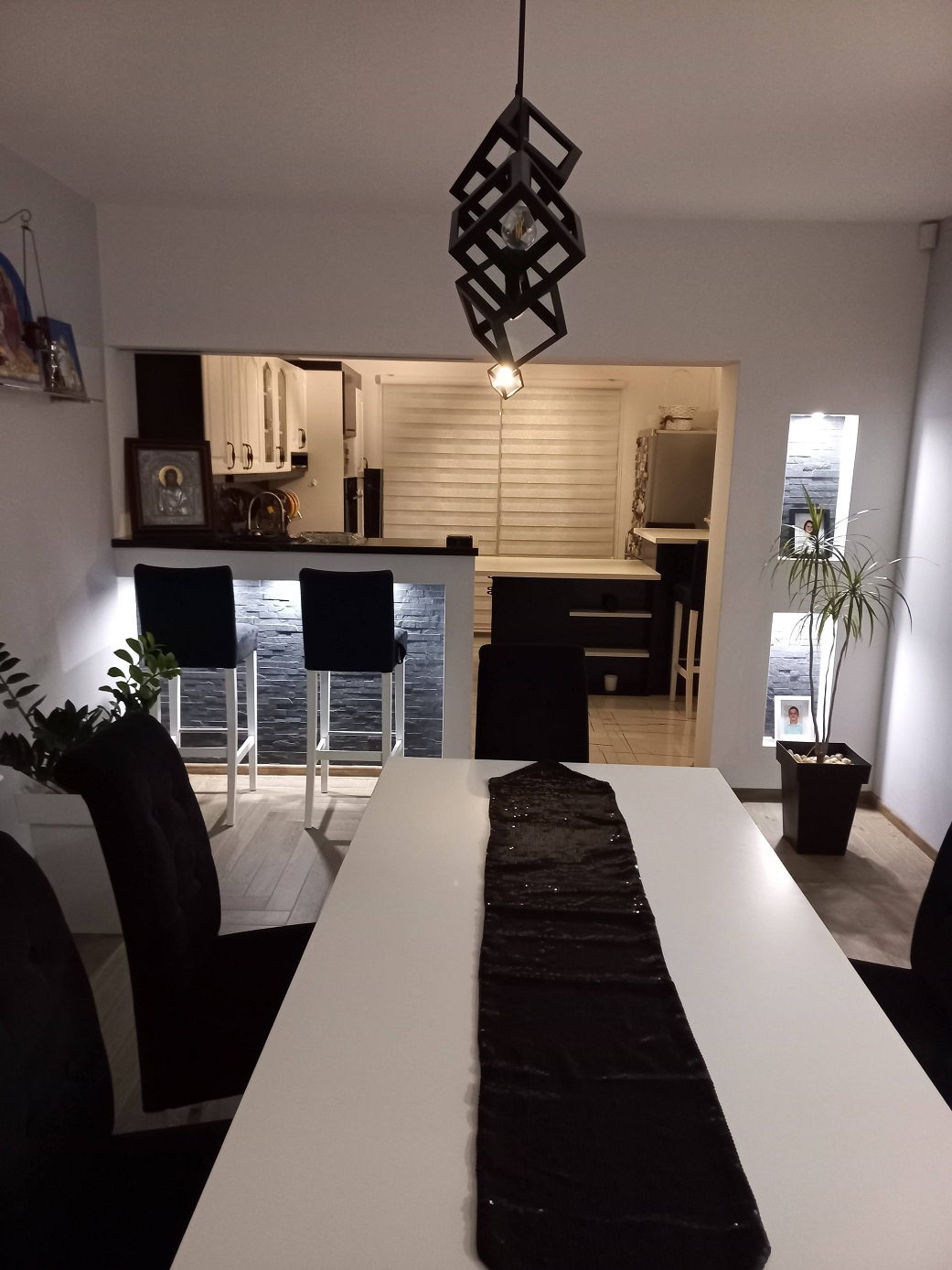 Prodaja kompeletno renovirane kuce sa namestajem 3