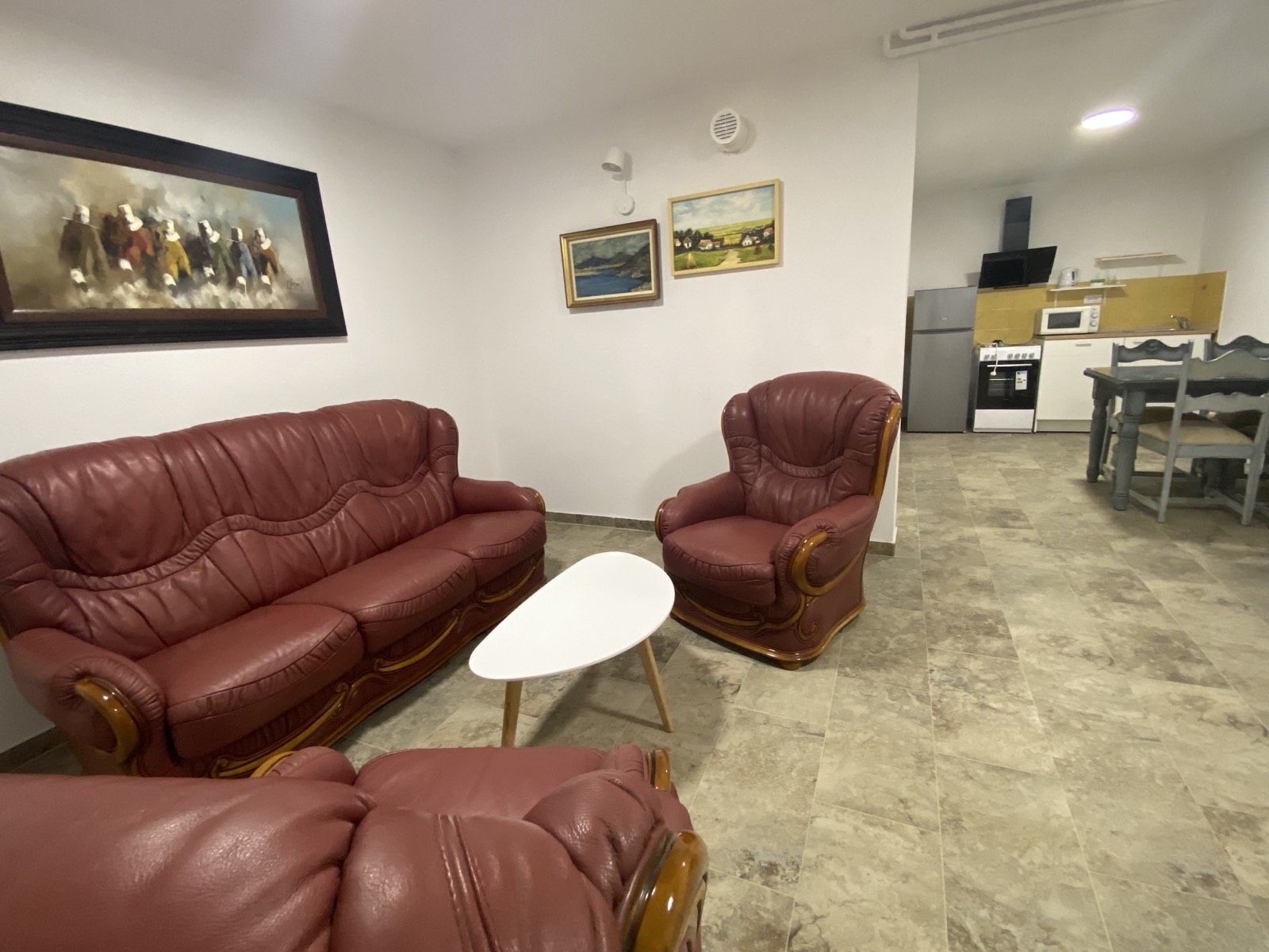 Prodaje se planinska kuca na Kopaoniku 3