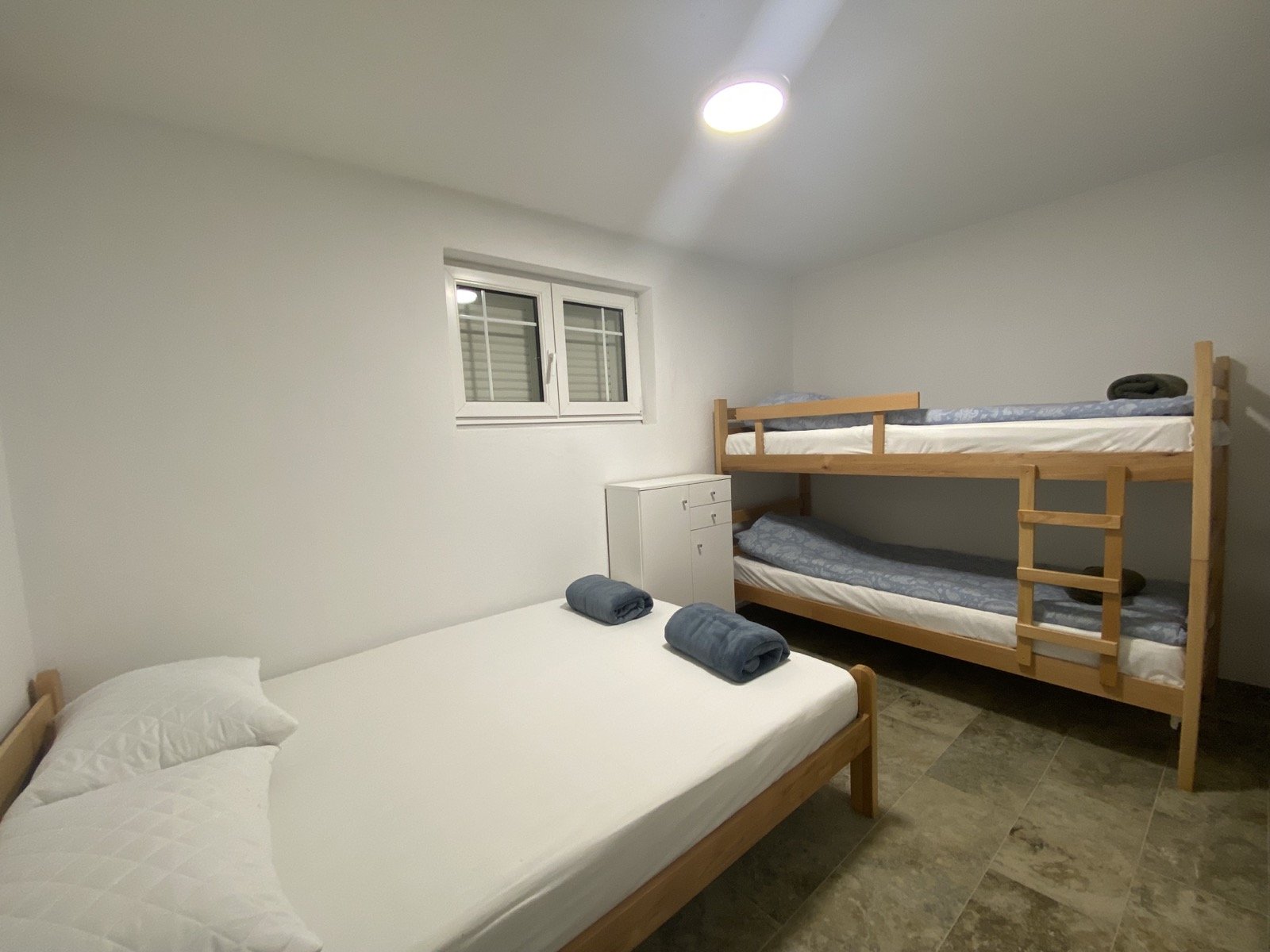 Prodaje se planinska kuca na Kopaoniku 4