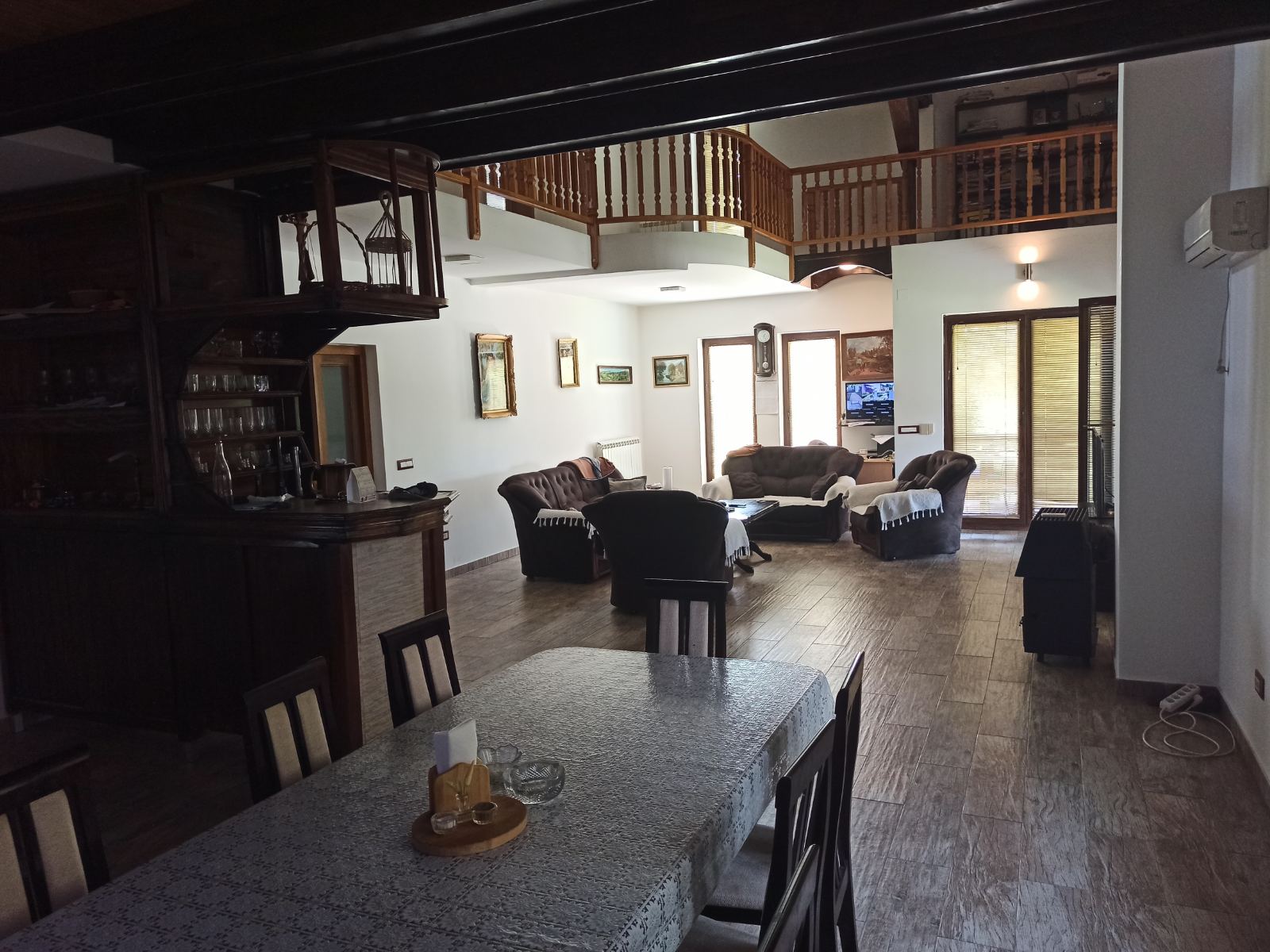 Kuca 400m2 sa imanjem u podnozju Kosmaja 3