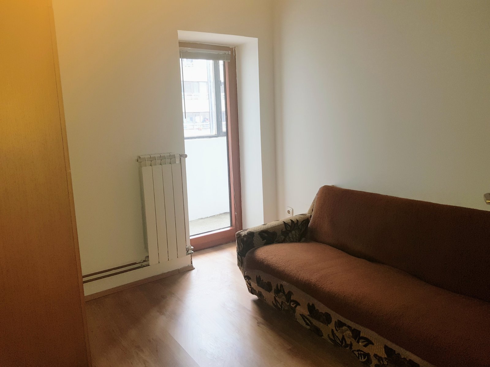 4 0 84m2 kod Botaničke bašte  odvojene 3sobe lođe 3