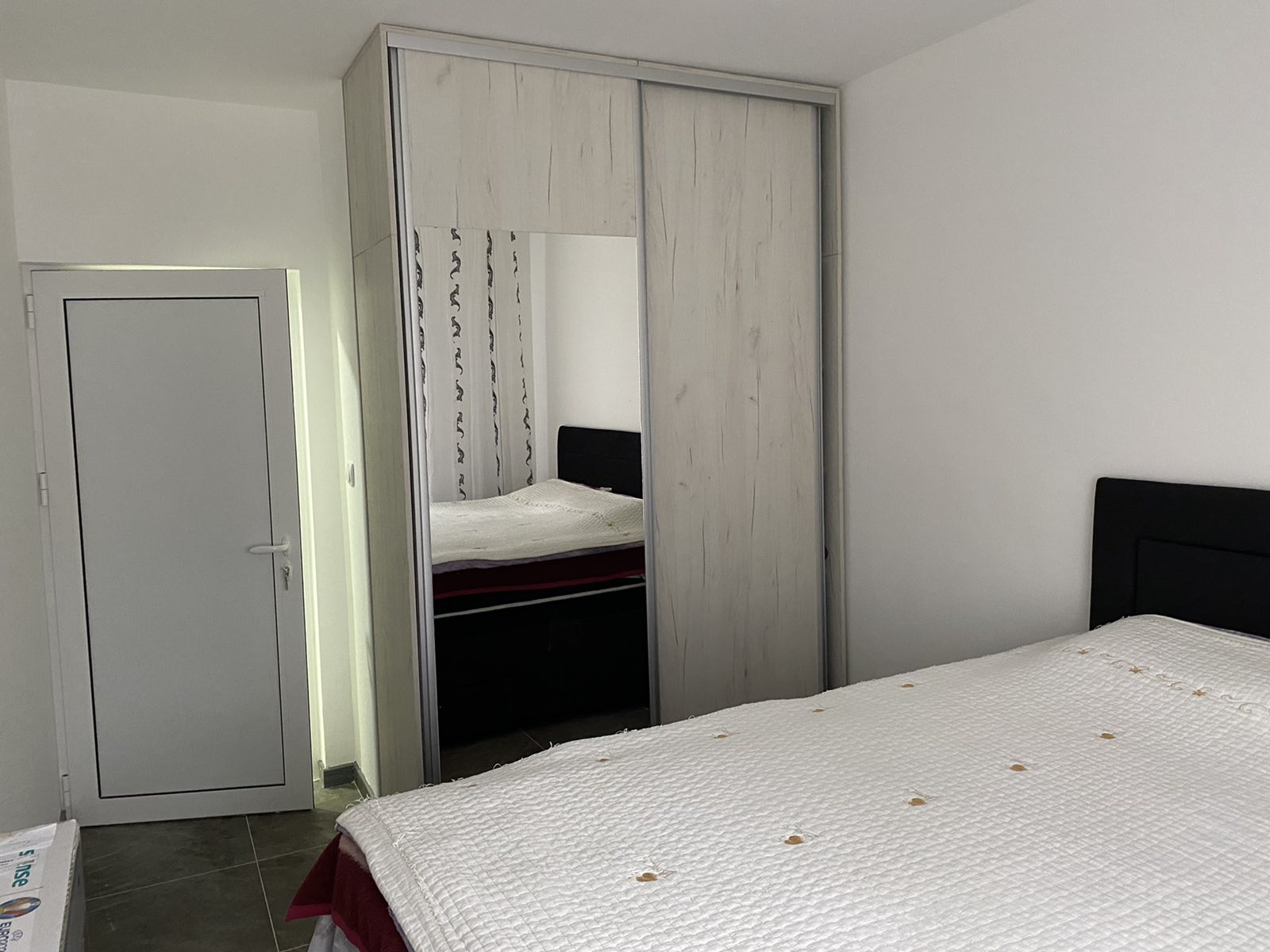 Kompletno renoviran stan kod kružnog toka 3