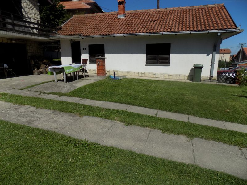 Prelepa kuca 500m od hotela Izvor i akva parka 2