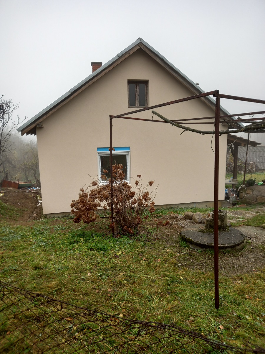 Domacinstvo sa pogledom na Rudnik 2