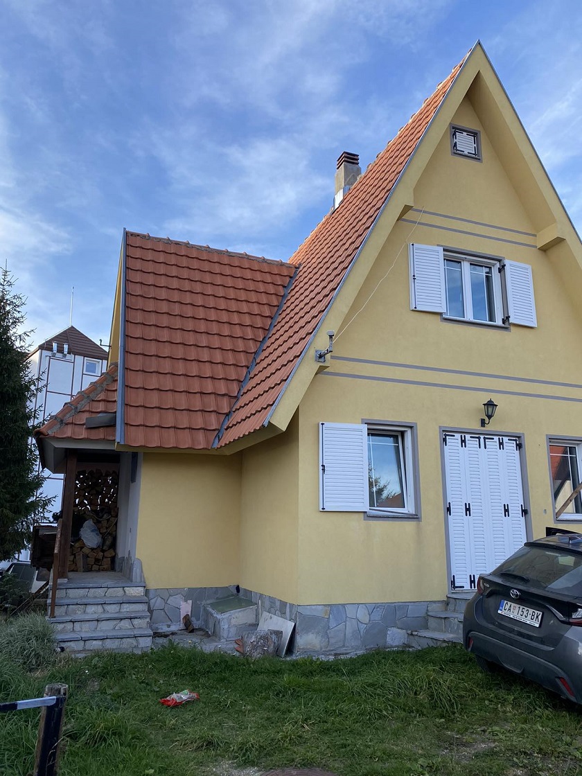 Prodaje se planinska kuca na Kopaoniku 5