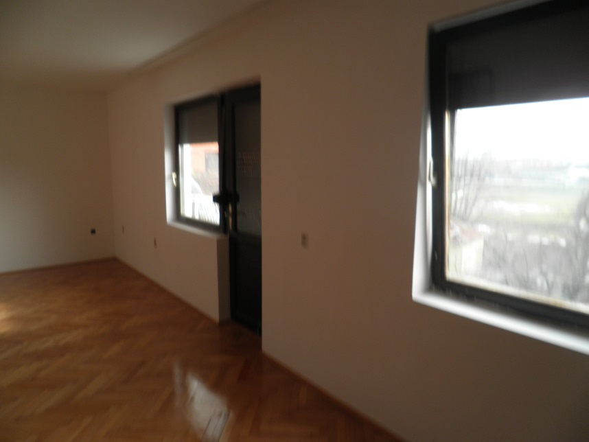 Prodajem kucu u Kraljevu 5