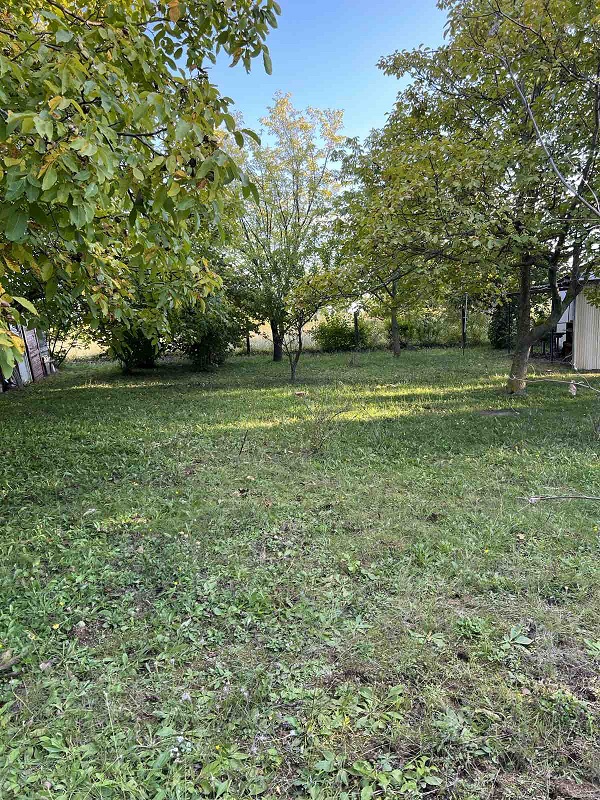 Prodajem plac u Vrdniku 5