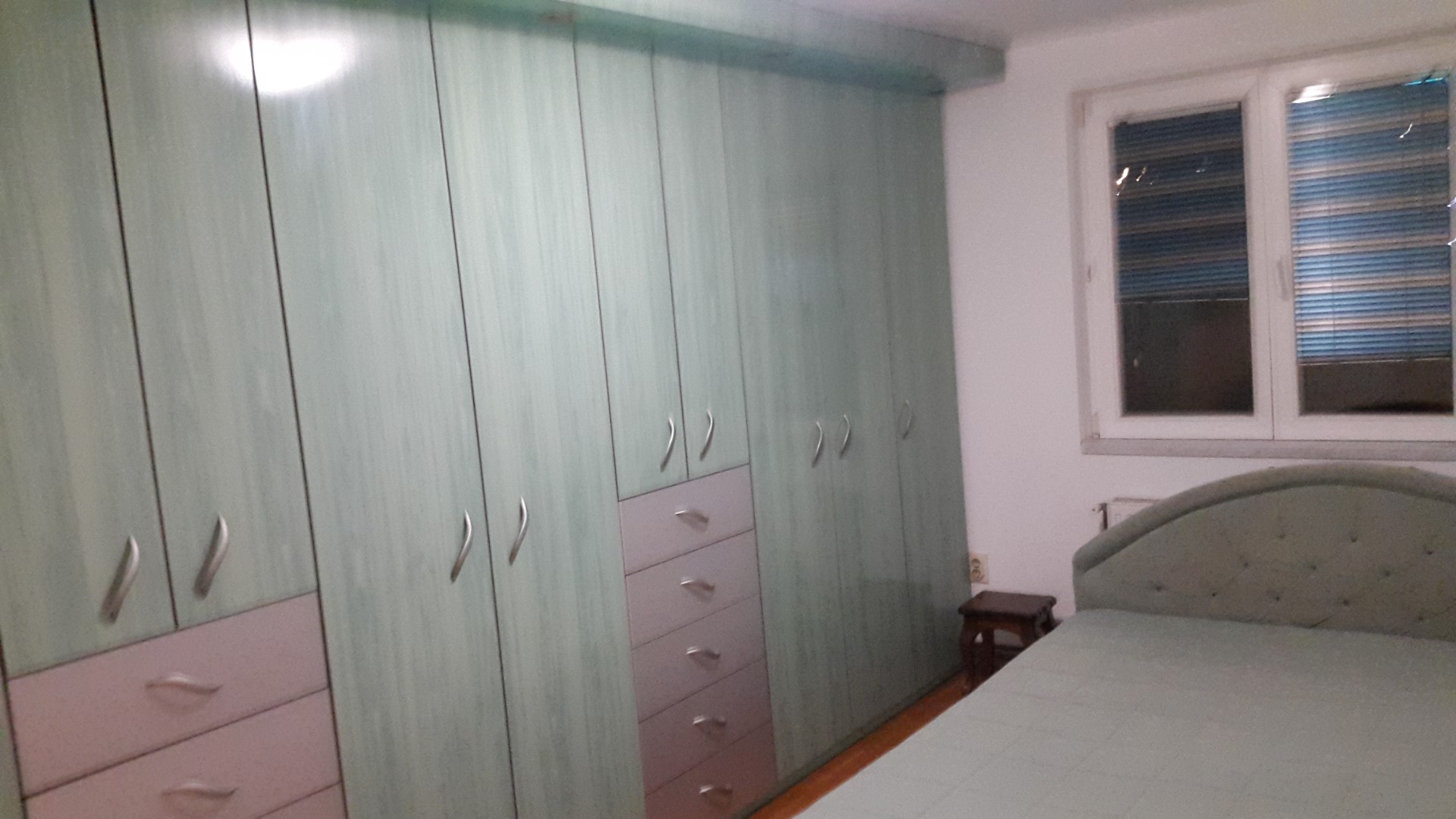 Autokomanda  trosoban u blizini restorana Franš  pet friendly  vlasnik 2