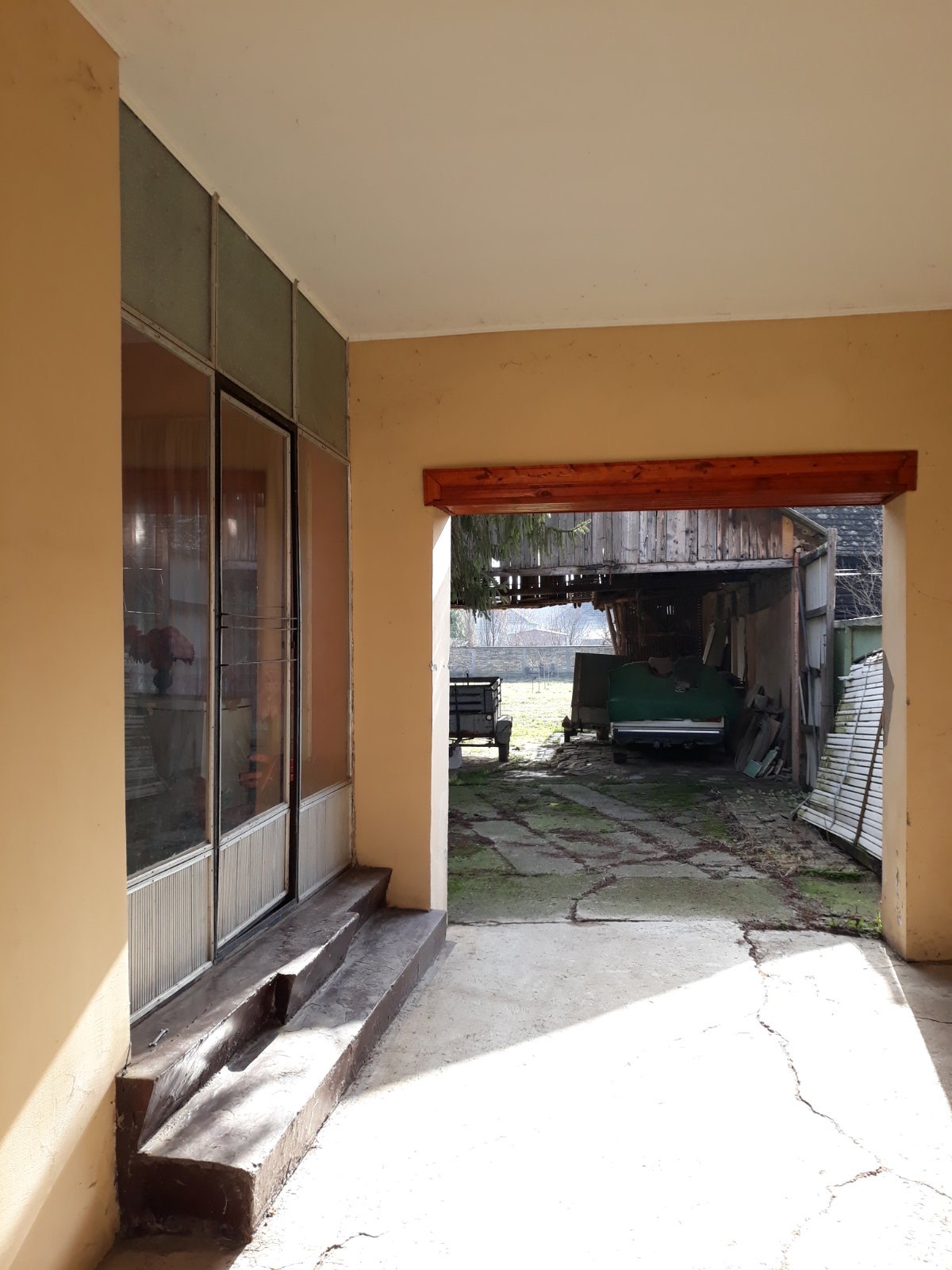 Kuća u centru Čuruga 2