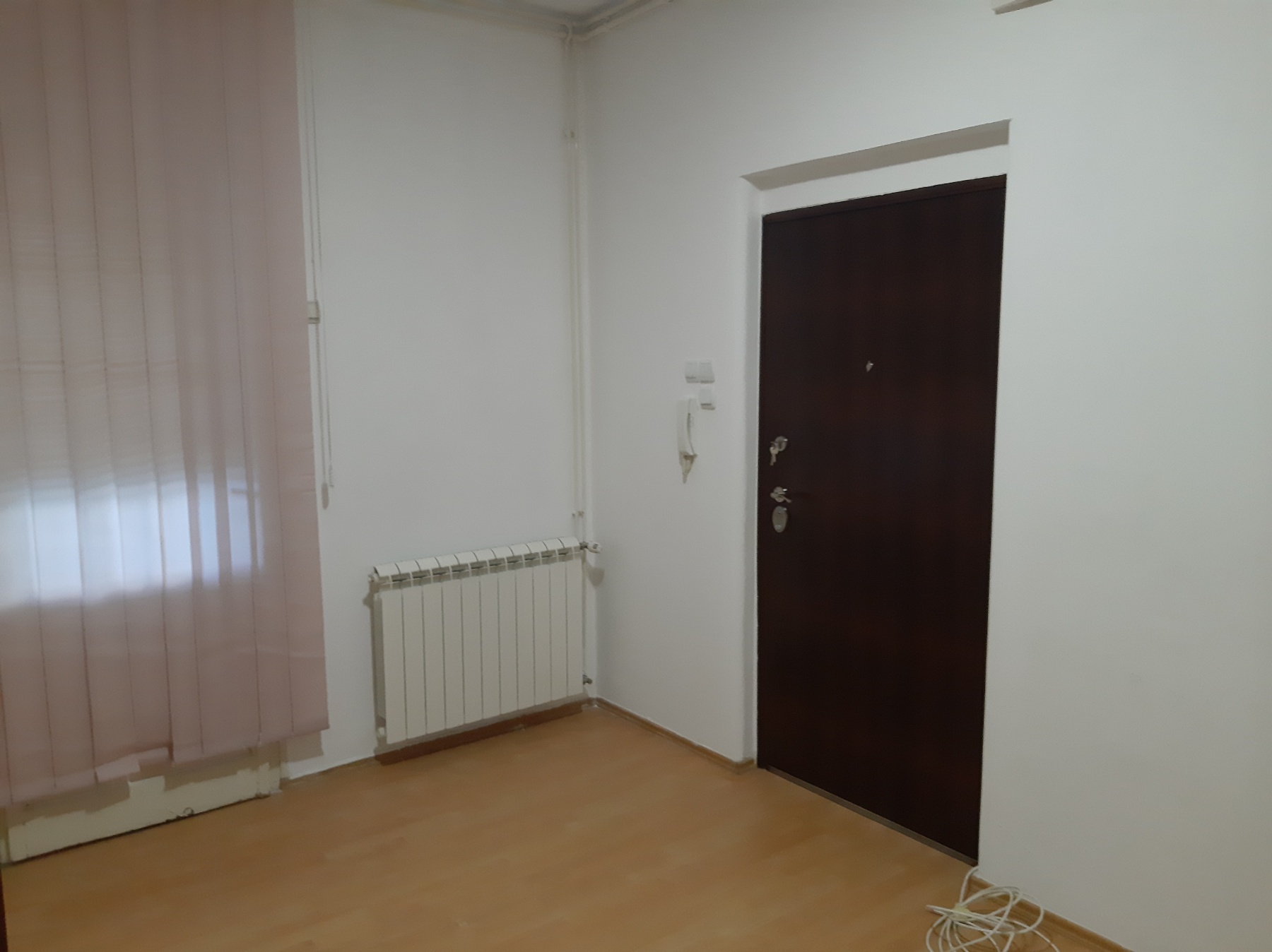 44m2 Profesorska kolonija  J Prodanovića   vlasnik 2