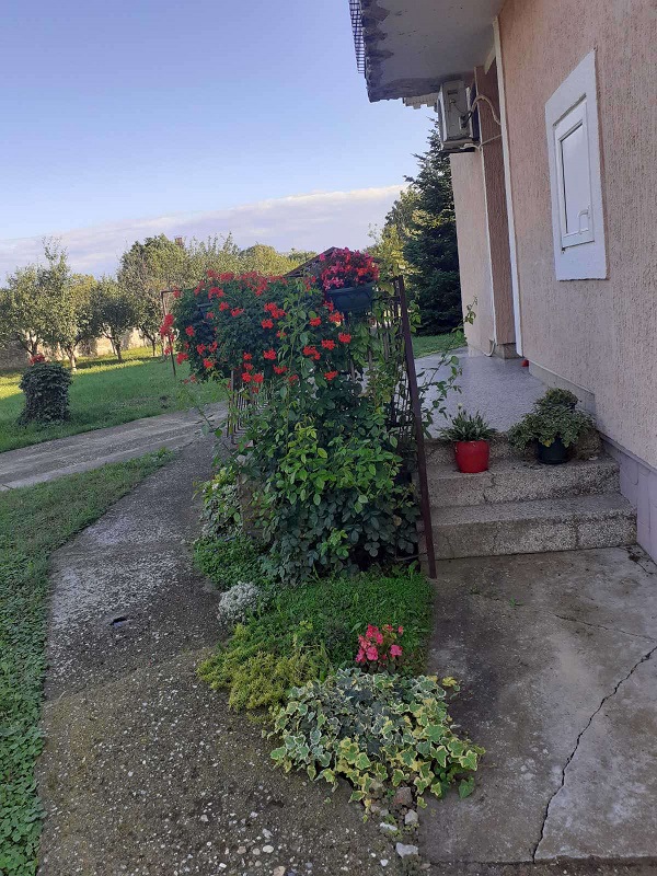 2 etazna kuca na prodaju Sombor 138m2 4