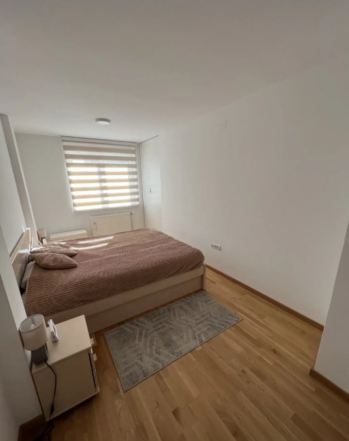 Trosoban DELUX stan sa garazom Novi Sad 4