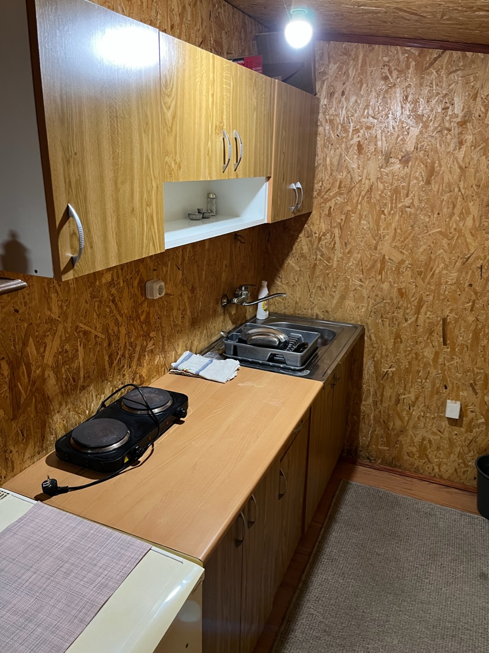 Garsonjera namestena 3