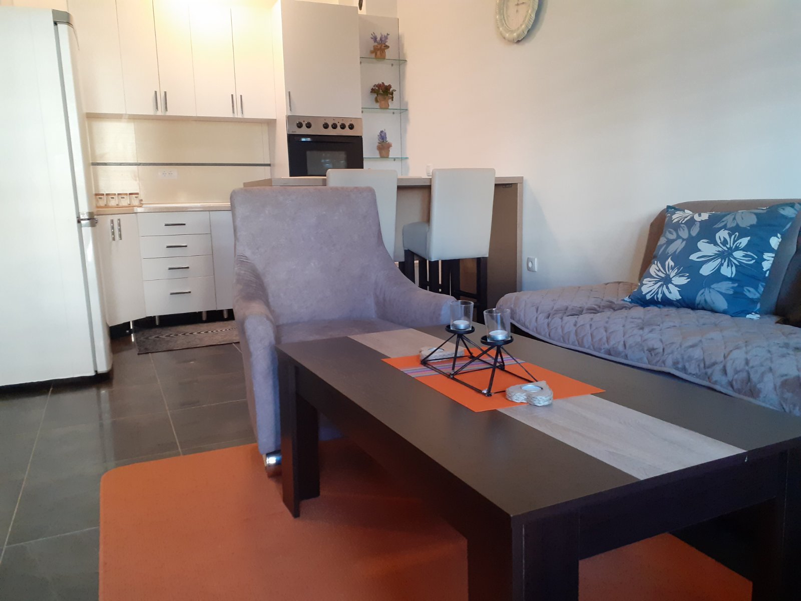 Prodaja apartmana 19