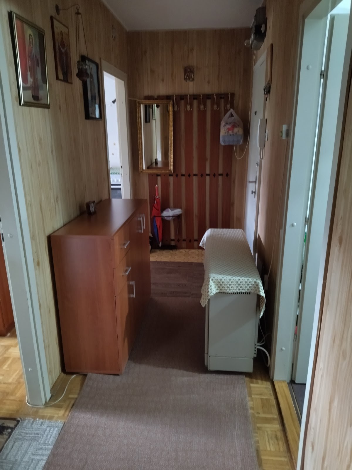 Izdajem stan u Somboru 1