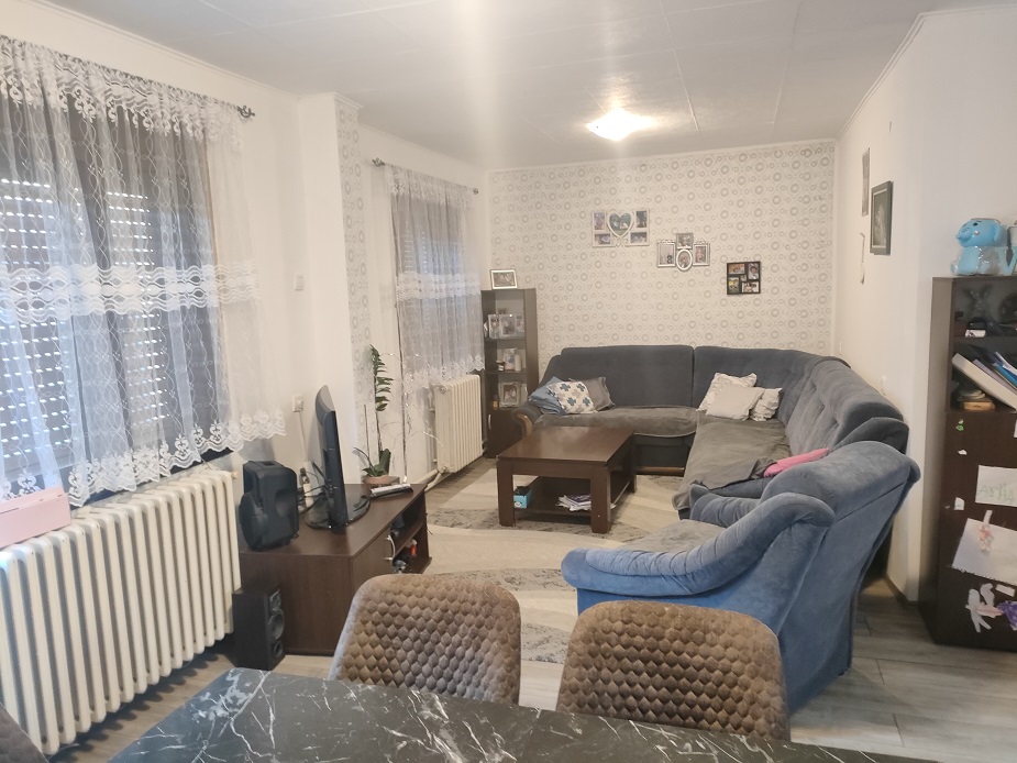 Porodicna kuce u Ravnom Selu 2