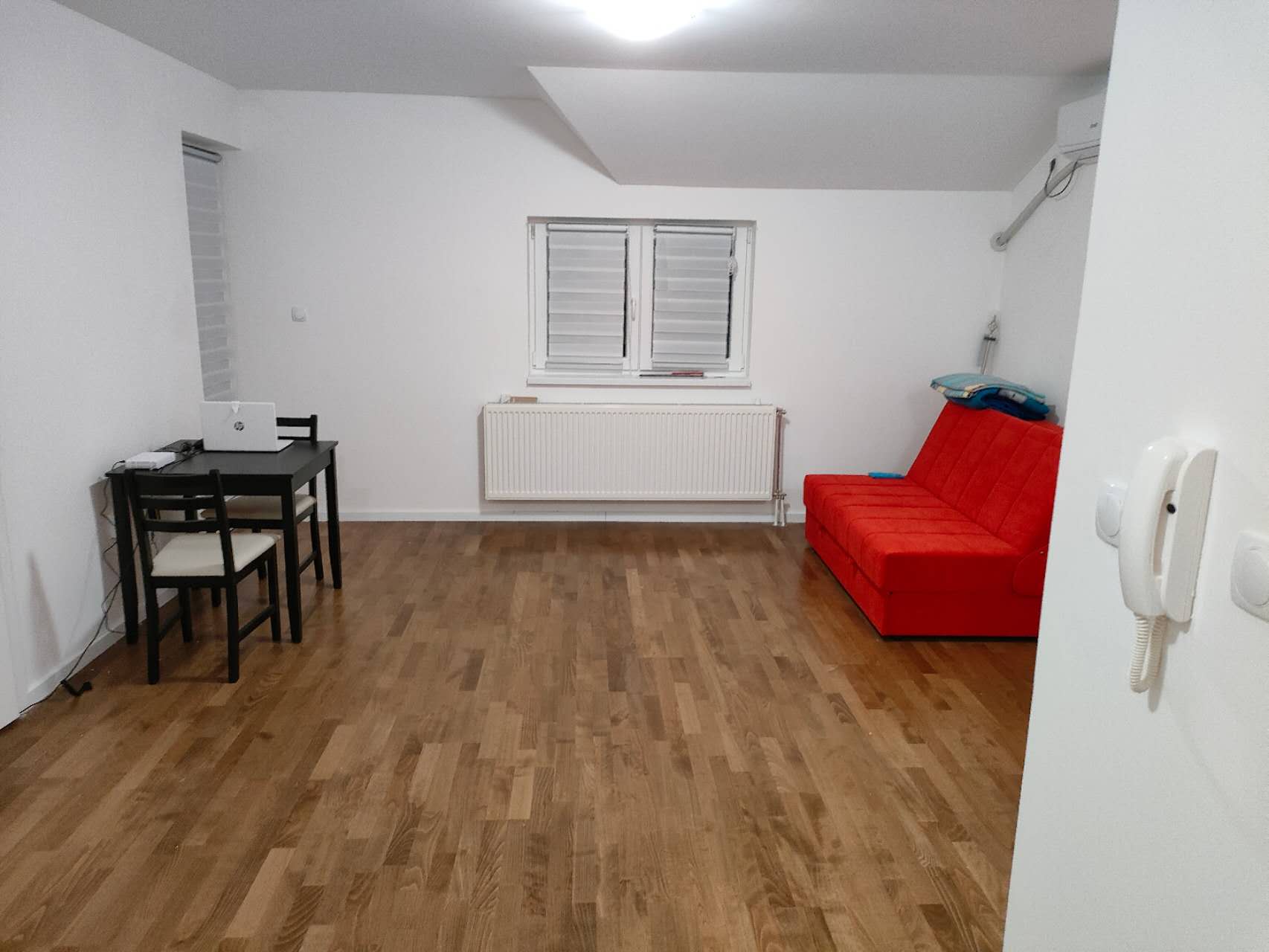 Izdaja Polunamesten Stan  41m2  Veternik 2