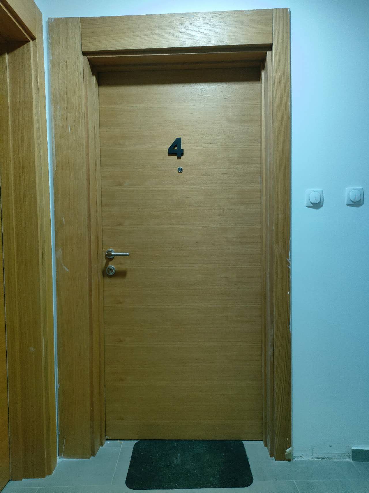 Izdaja Polunamesten Stan  41m2  Veternik 10